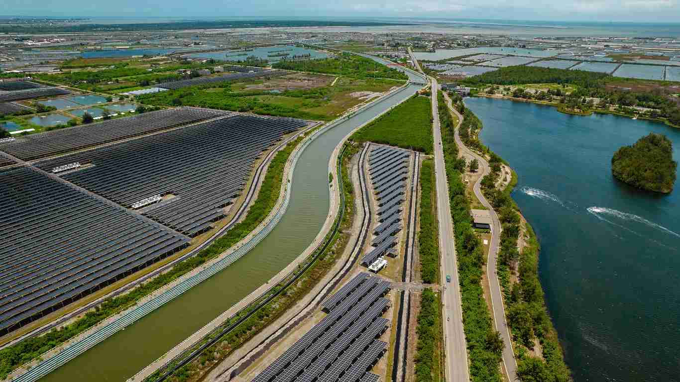 开云电子能源事业提供智慧能源管理、、、太阳能监控管理、、全方位电厂建置及运维解决方案，，，并拥有管理超过6000案场的经验